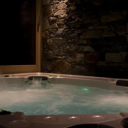 Au Mont D'eden Chalet
